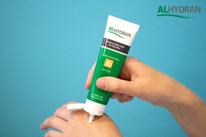 Kem dưỡng ẩm Alhydran cung cấp đủ độ ẩm cho da sau lăn kim